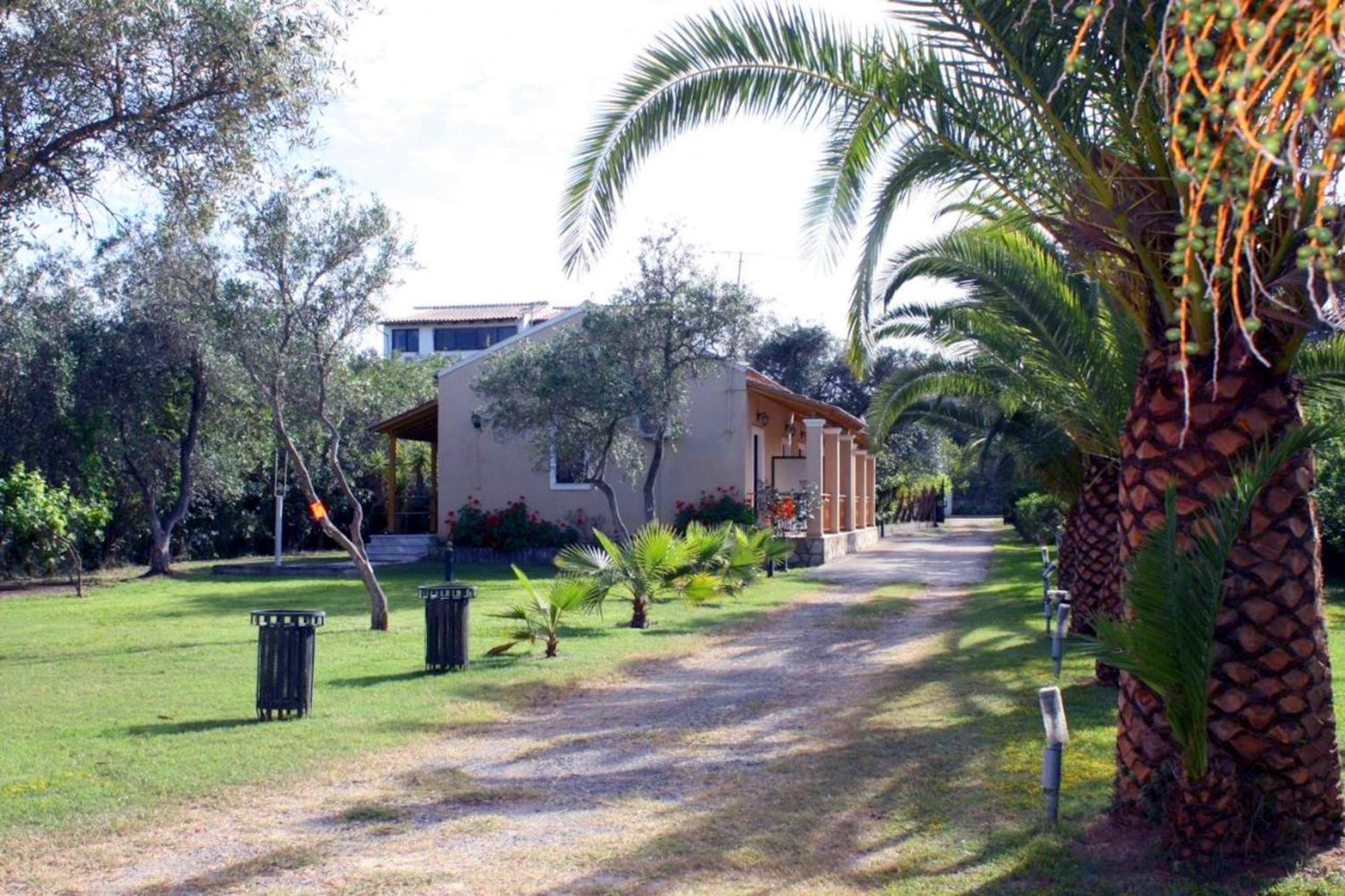 Irini Apartments And Studios Kavos Luaran gambar