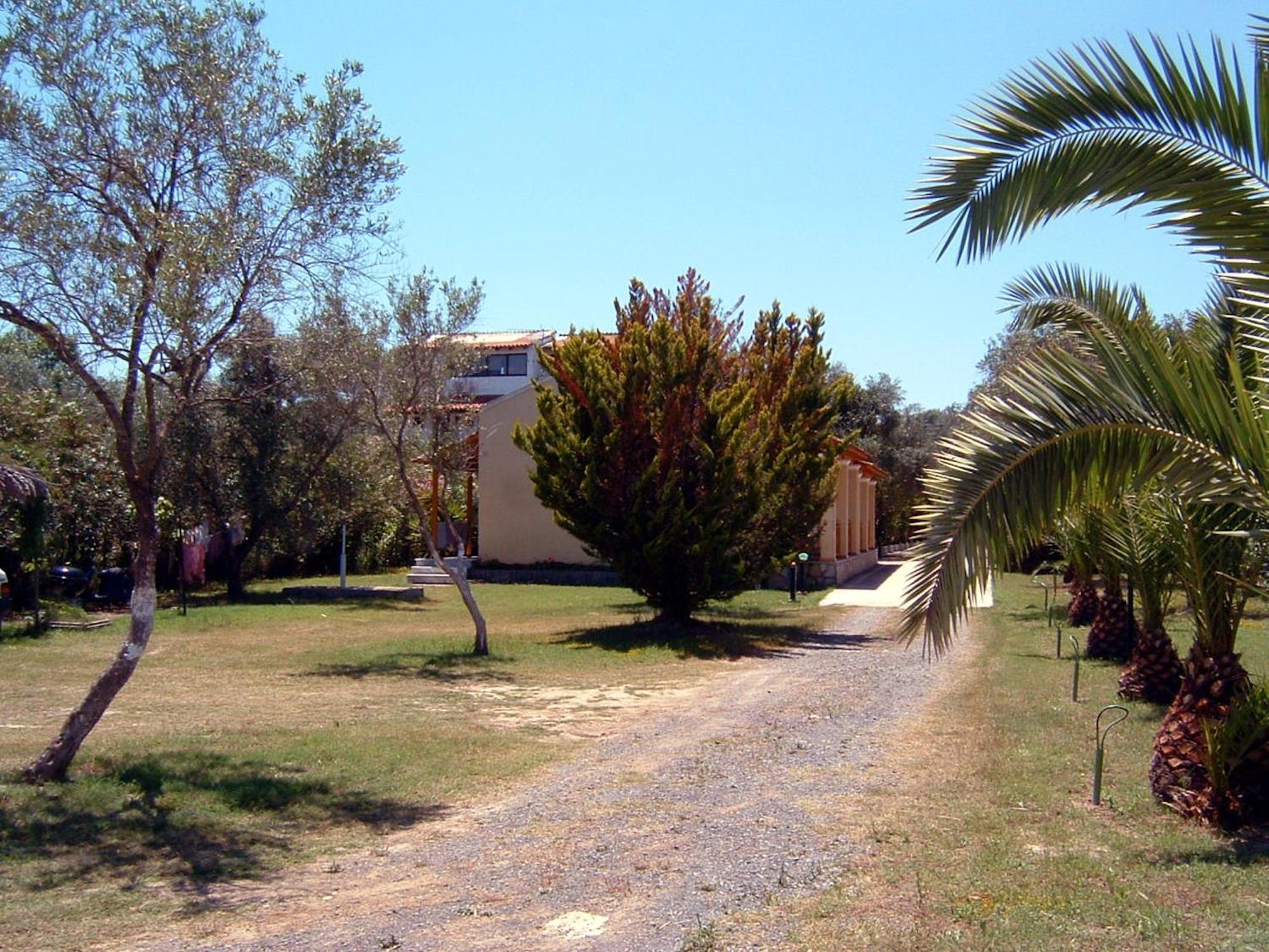 Irini Apartments And Studios Kavos Luaran gambar